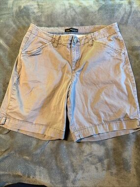 Lee Women's Casual Chino Shorts in Light Tan